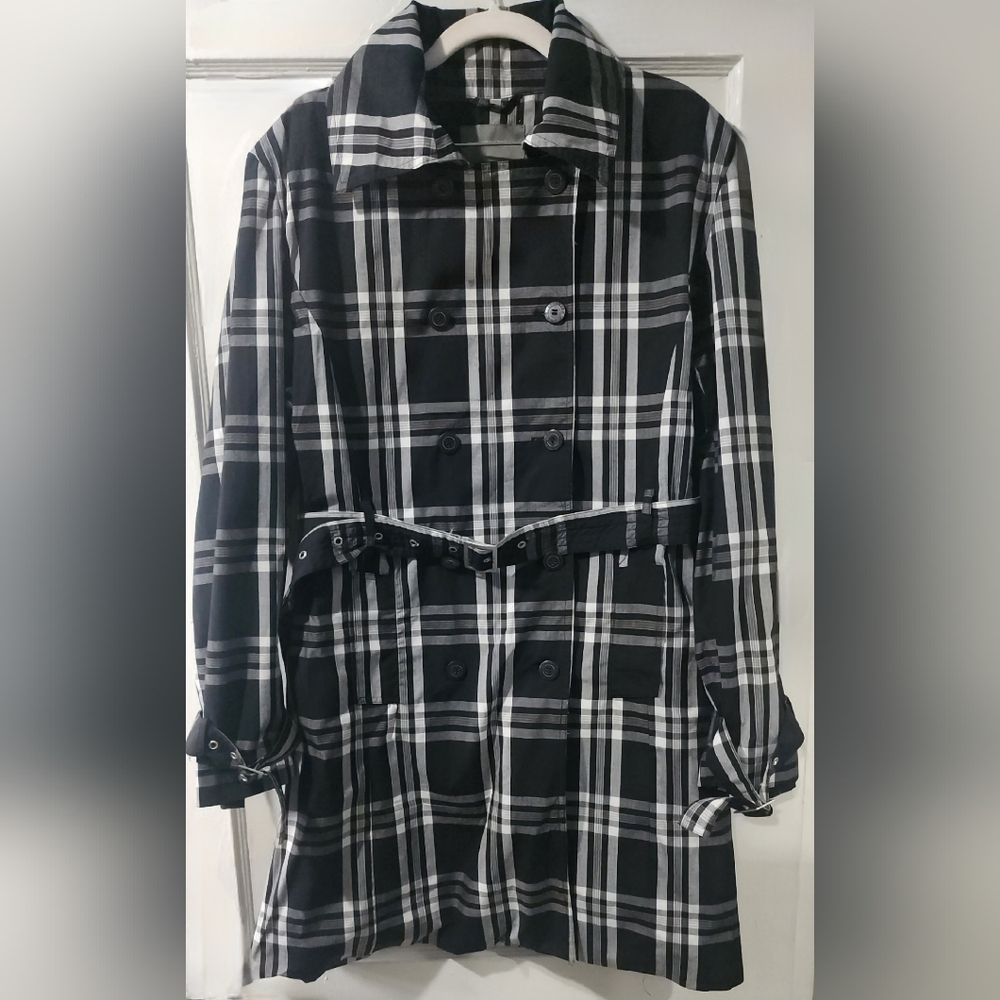 🌷NWT Black and White Plaid Double-Breasted Trench Coat with Belt🌷 size:XL